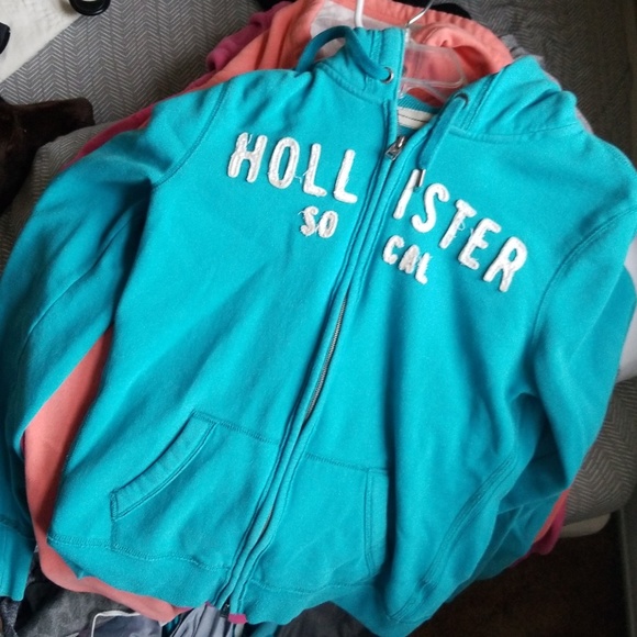 Sweatshirts - Picture 4 of 4